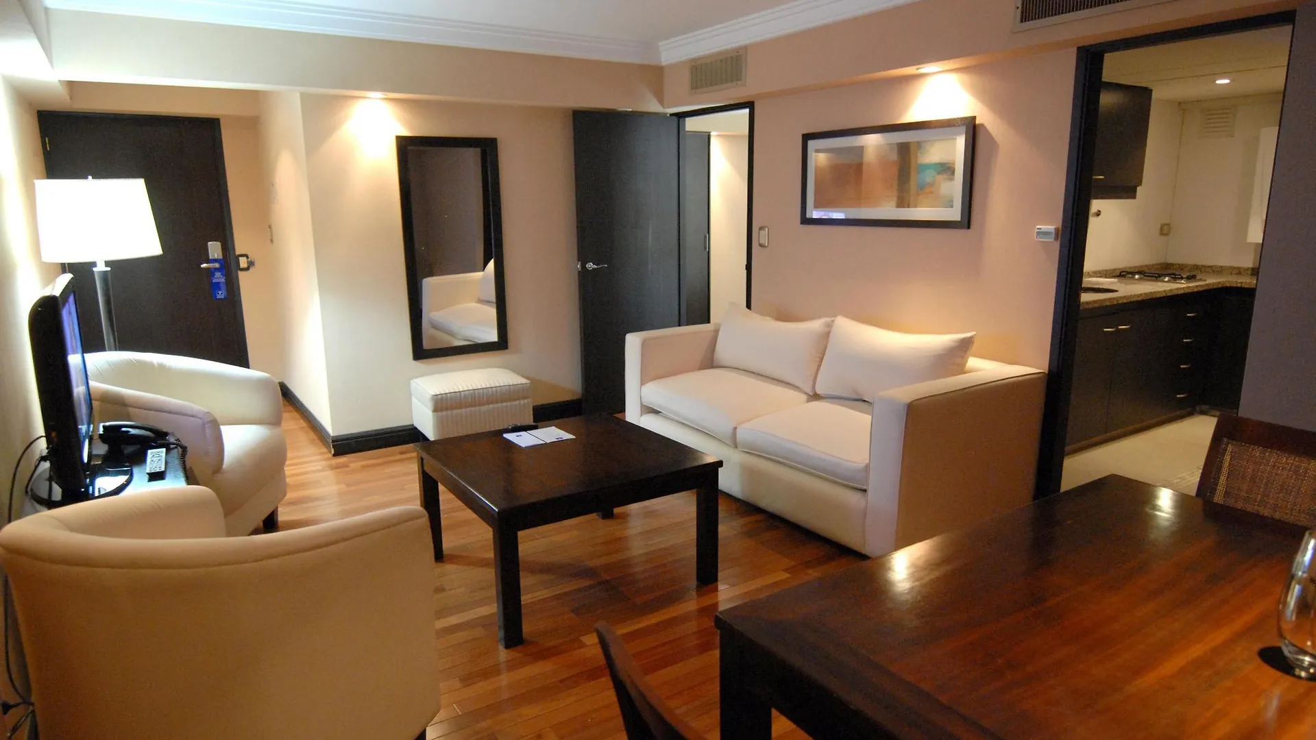 Premium Tower Suites Mendoza Hotel