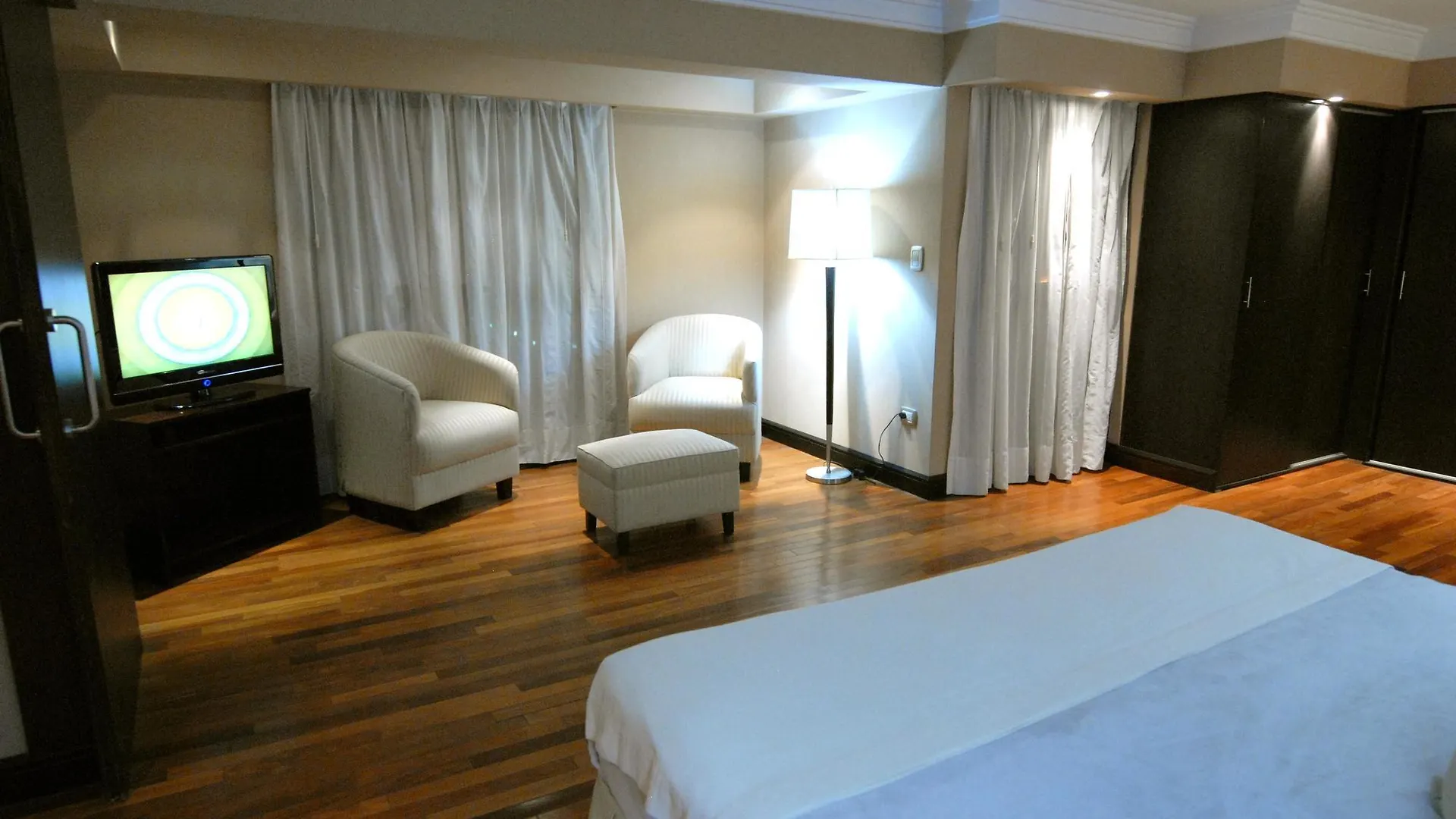 Premium Tower Suites Mendoza